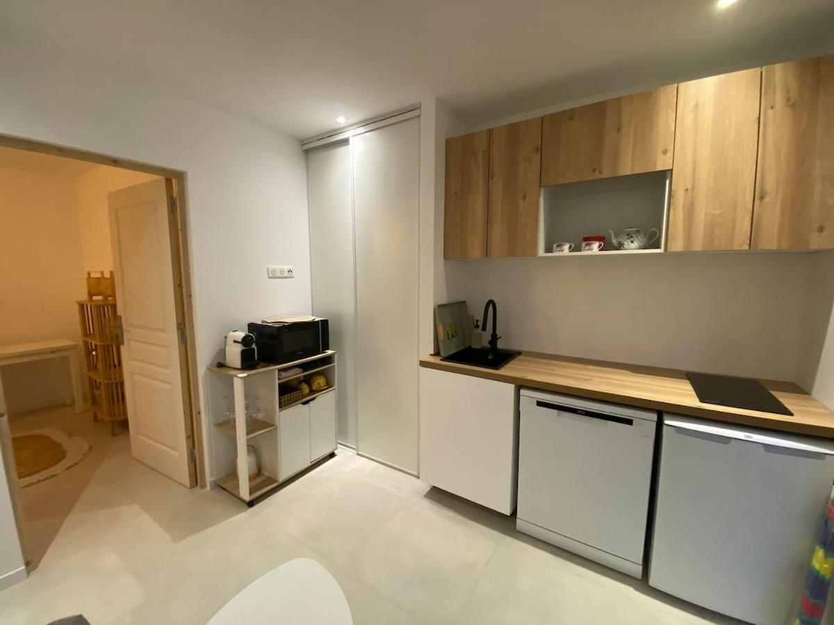 Isolella A 50 M De La Holiday home Pietrosella